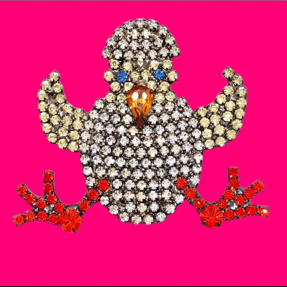 Cute Crystal Chicky in Egg Easter Brooch / Pin 🐣